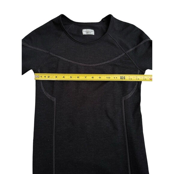 Athleta Women’s Black Embodiement Long Sleeve Workout Tee Size Small 242858 - Picture 4 of 5